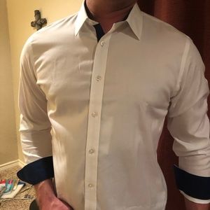 UNTUCKit Large Slimfit Button Down